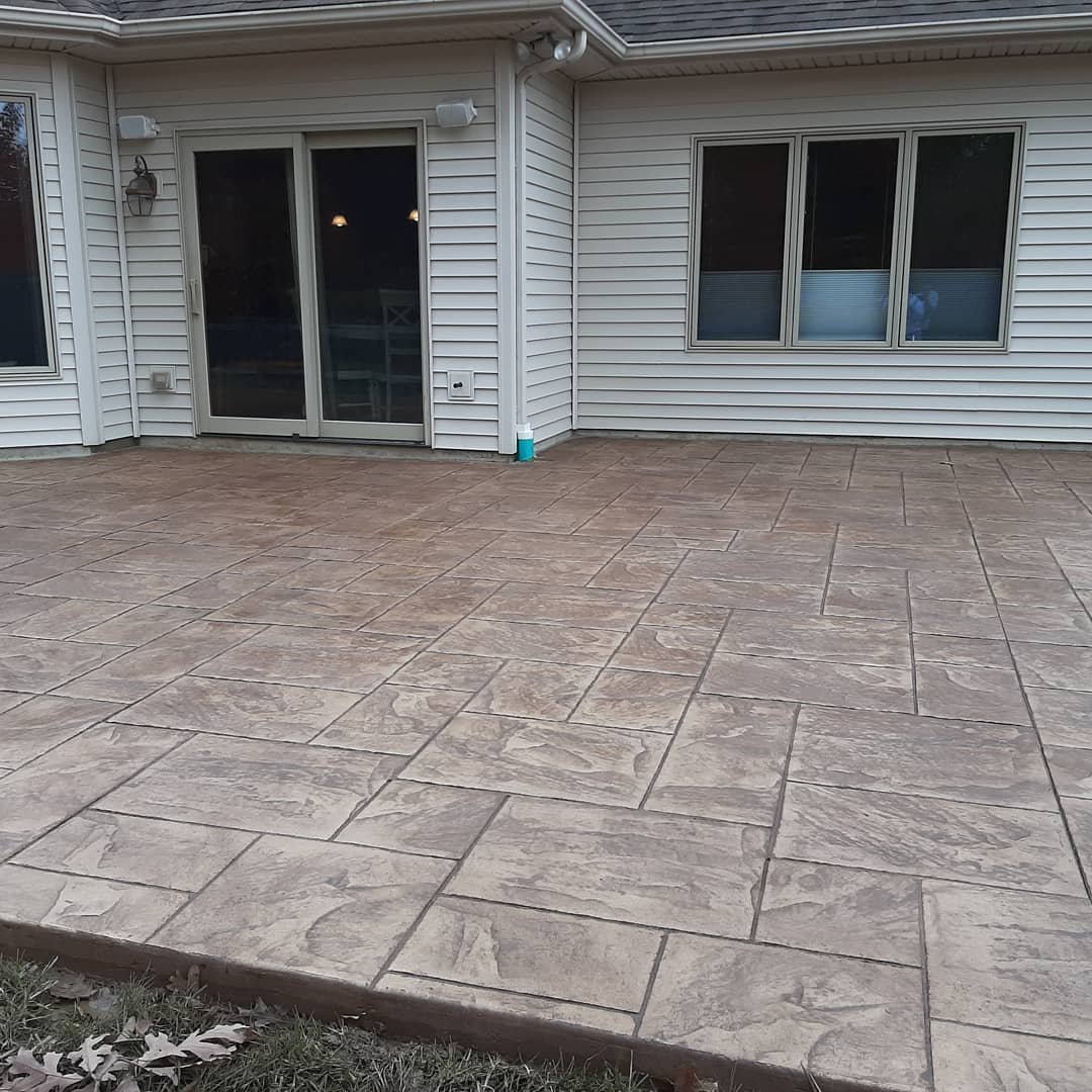 brown stamped concrete patio. Stamped concrete in Albion.